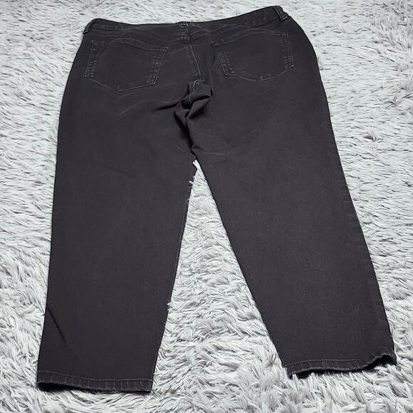 Style & Co Jeans Womens 14S Black Curvy‎ Skinny Leg Stretch Denim Pants Comfort - Picture 2 of 14